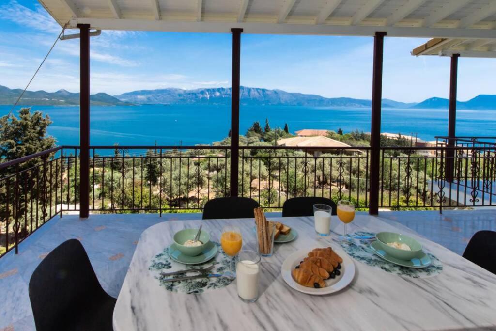 דירות 2Br House In Nikiana With Stunning Sea View מראה חיצוני תמונה